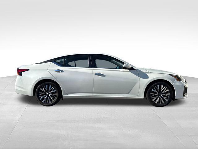 used 2023 Nissan Altima car, priced at $16,500