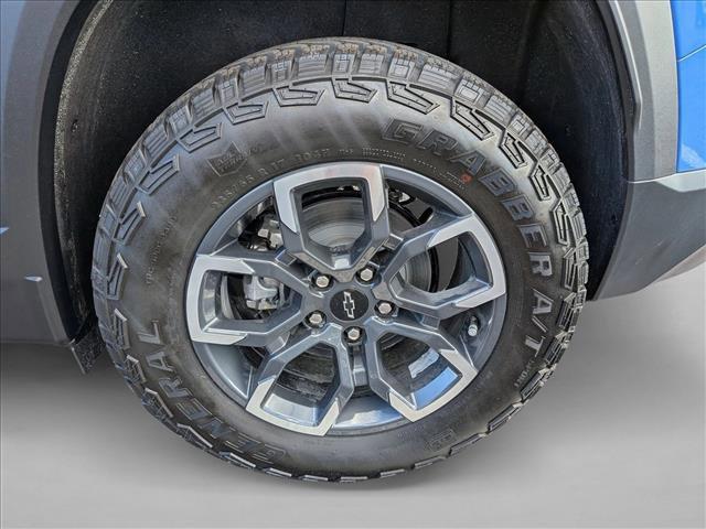 new 2026 Chevrolet Equinox car, priced at $30,895