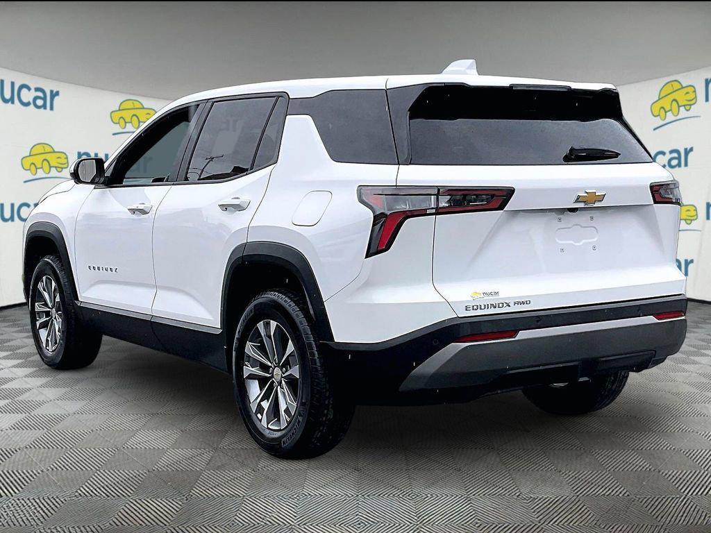 used 2025 Chevrolet Equinox car, priced at $27,156