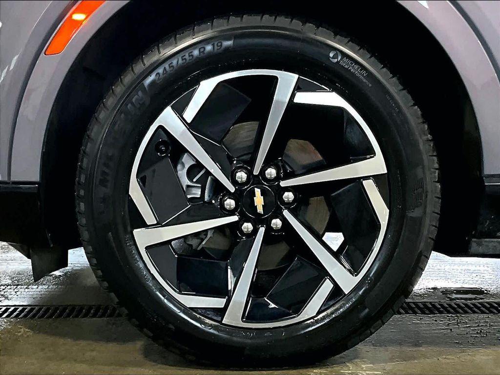 used 2025 Chevrolet Equinox EV car, priced at $24,271