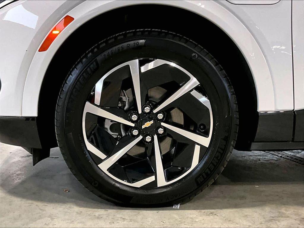 used 2025 Chevrolet Equinox EV car, priced at $23,479