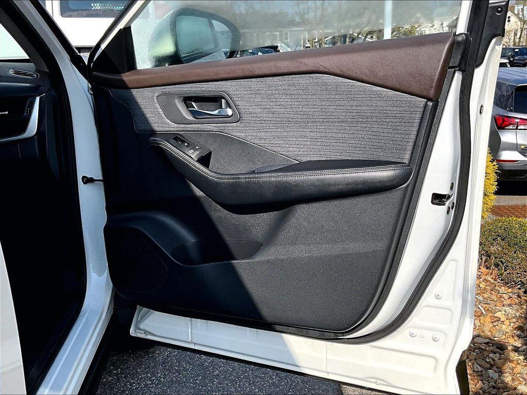 used 2023 Nissan Rogue car, priced at $21,049