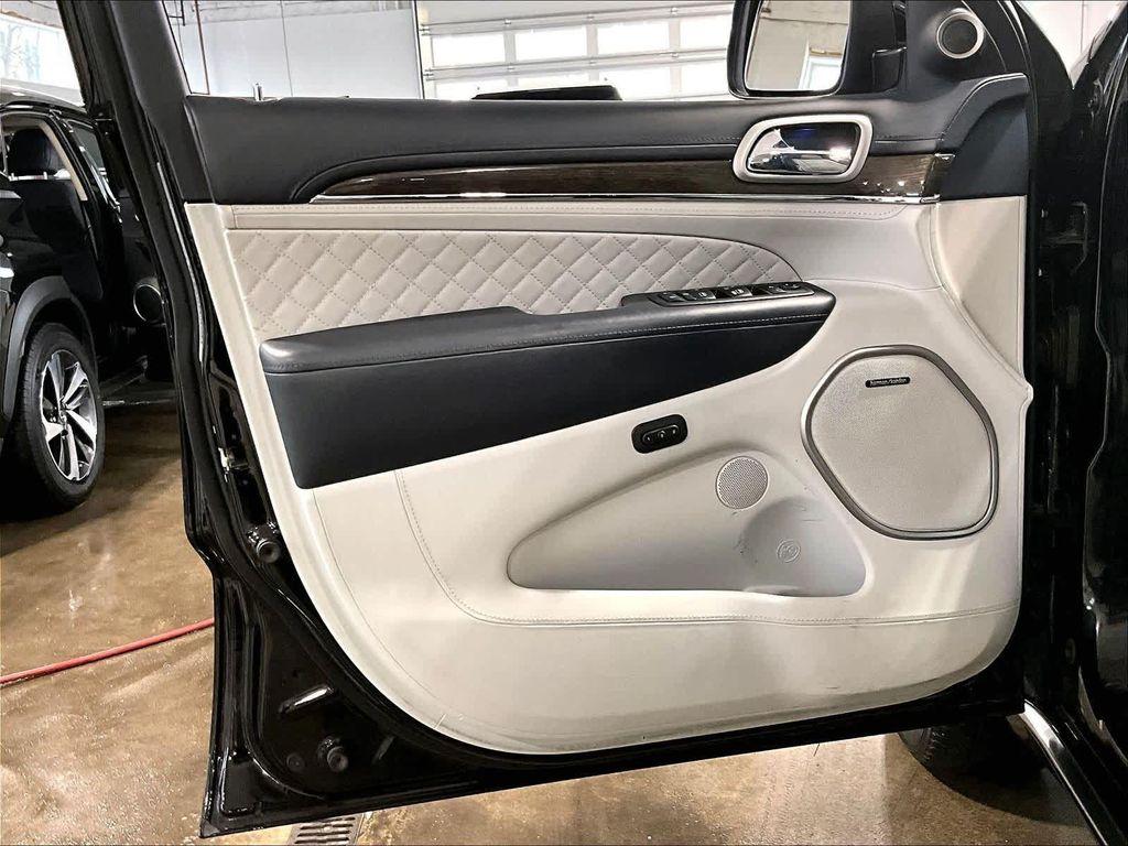 used 2017 Jeep Grand Cherokee car, priced at $19,971