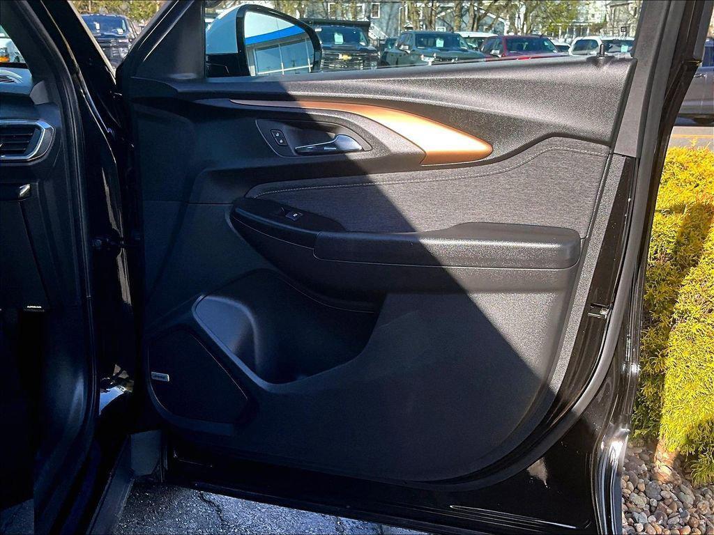 used 2022 Chevrolet TrailBlazer car, priced at $21,127
