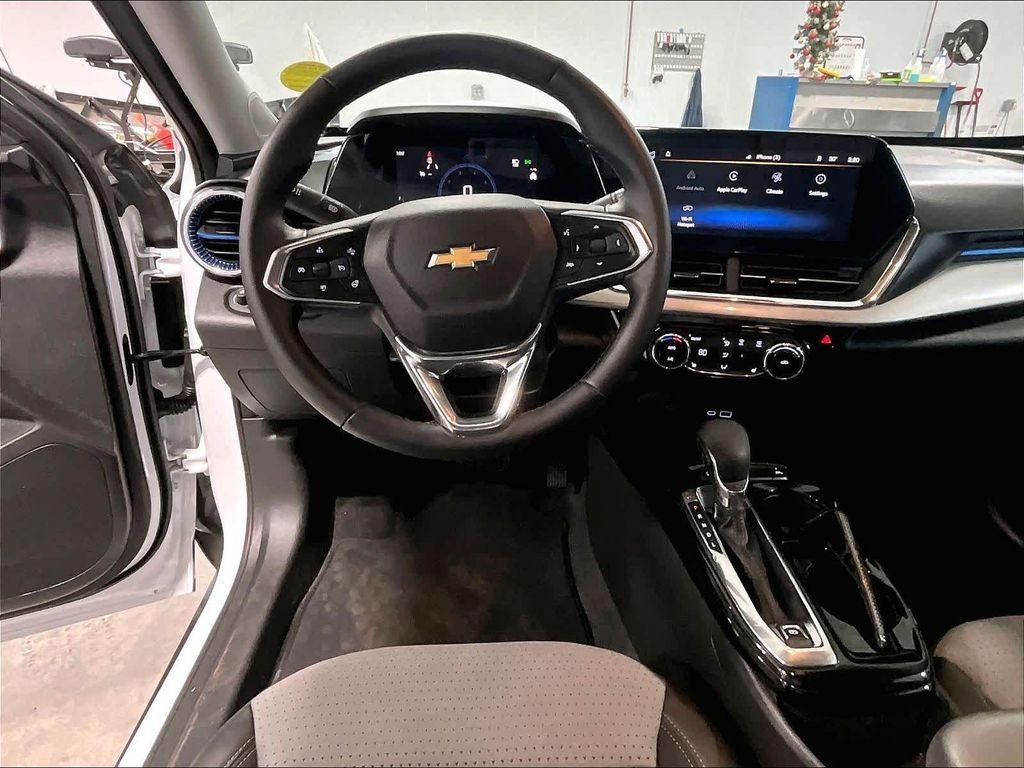 used 2025 Chevrolet Trax car, priced at $20,977