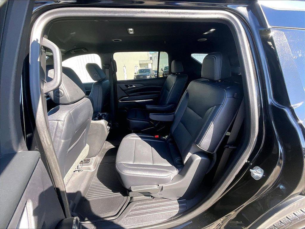 used 2024 Chevrolet Traverse car, priced at $36,075
