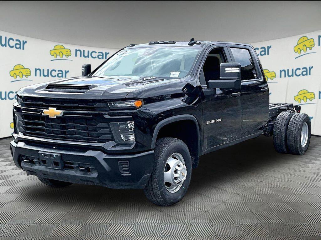 new 2025 Chevrolet Silverado 3500 car, priced at $52,214