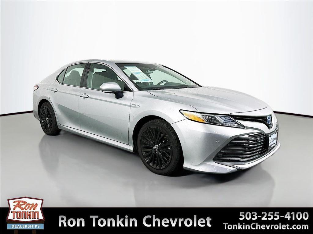 used 2018 Toyota Camry Hybrid car, priced at $20,497