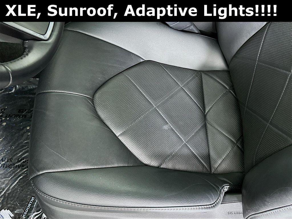 used 2018 Toyota Camry Hybrid car, priced at $20,497