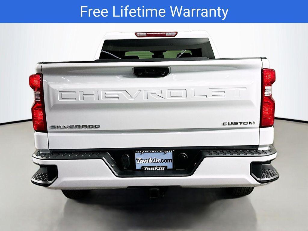 new 2026 Chevrolet Silverado 1500 car, priced at $42,592
