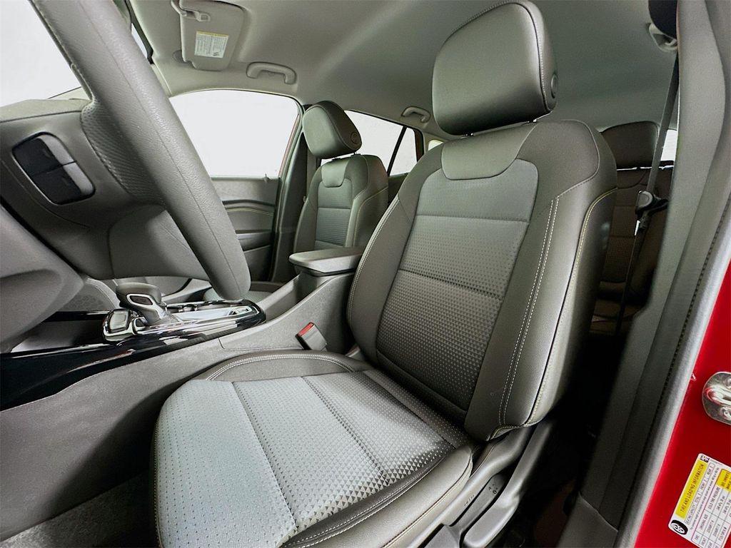 new 2026 Chevrolet Trax car, priced at $22,925