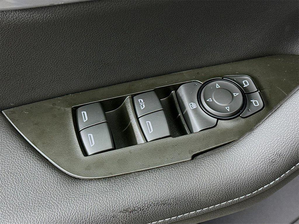 new 2025 Chevrolet Blazer car, priced at $36,569