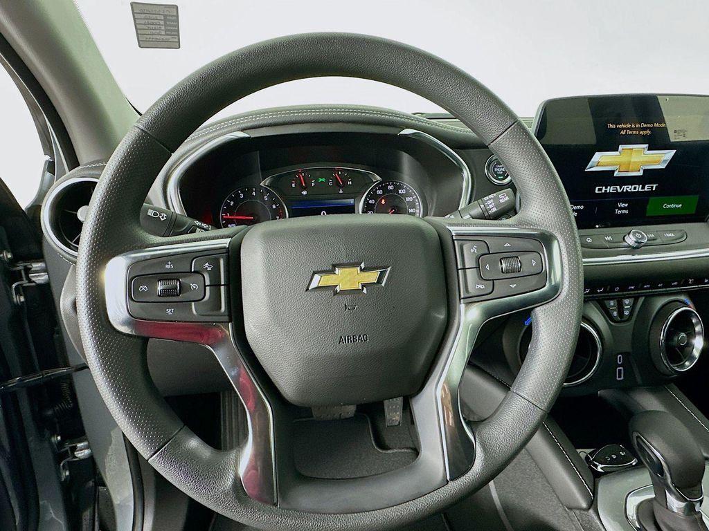 new 2025 Chevrolet Blazer car, priced at $36,370