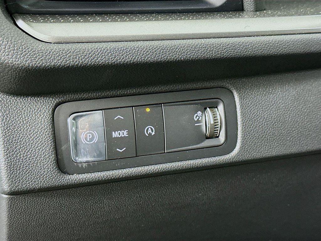 new 2026 Chevrolet Traverse car, priced at $39,134