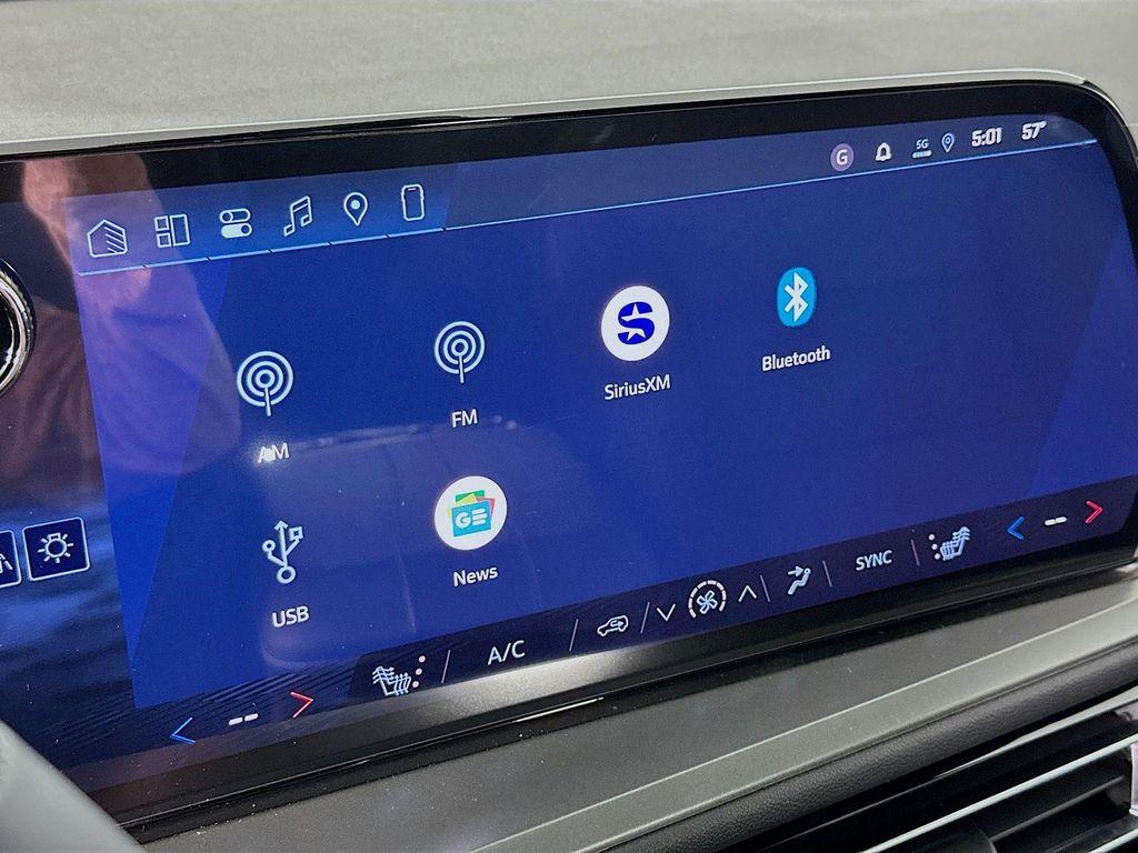 new 2026 Chevrolet Traverse car, priced at $39,134