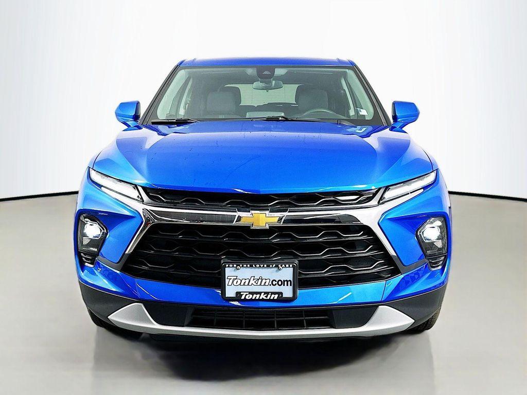 new 2025 Chevrolet Blazer car, priced at $35,719