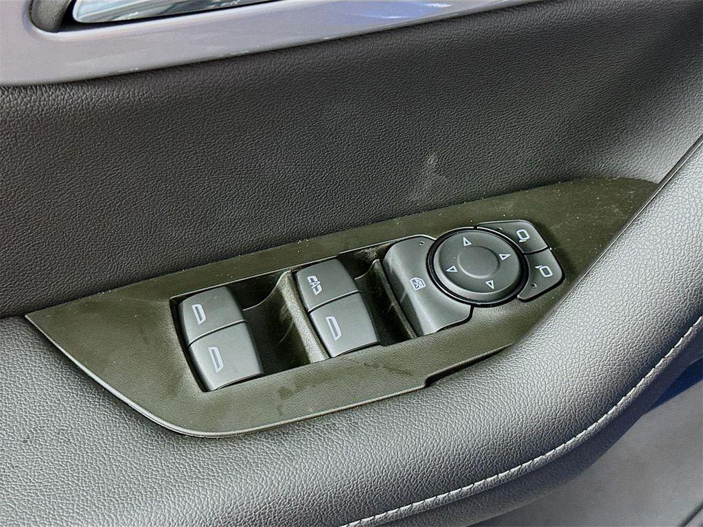 new 2025 Chevrolet Blazer car, priced at $35,918