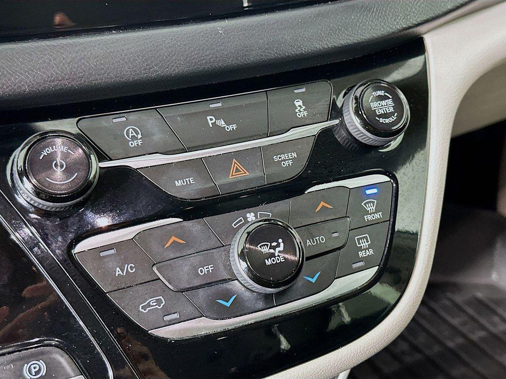 used 2019 Chrysler Pacifica car, priced at $14,994