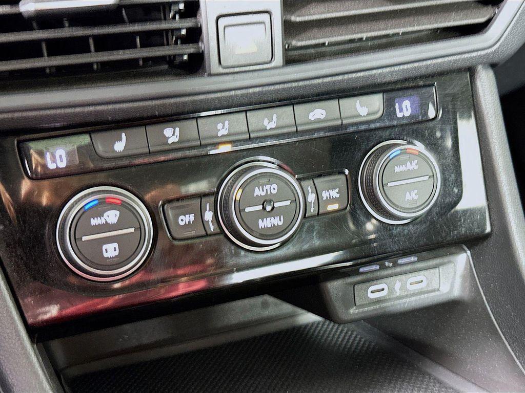 used 2024 Volkswagen Jetta car, priced at $18,633