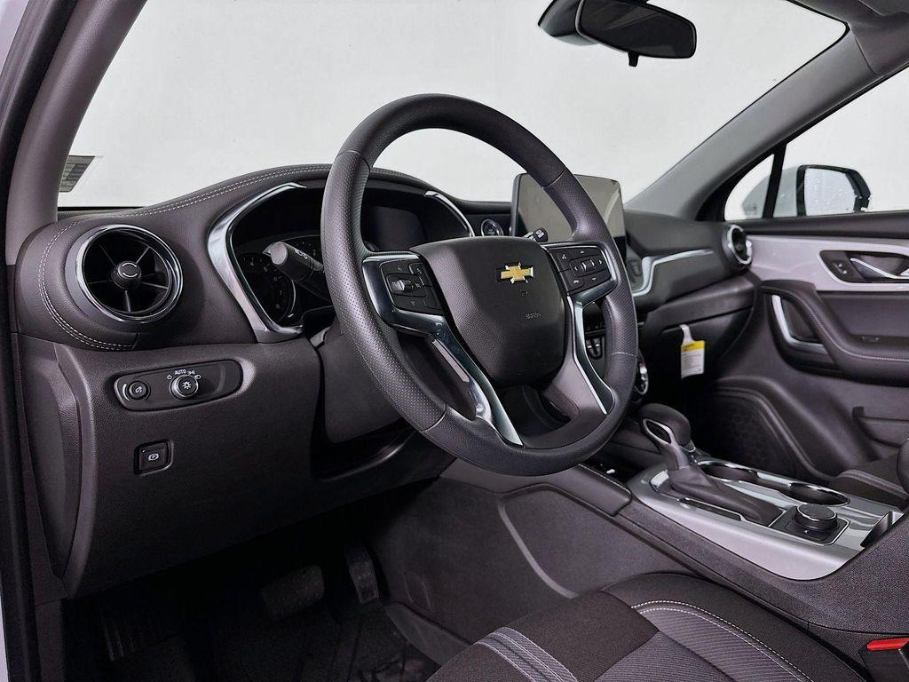 new 2025 Chevrolet Blazer car, priced at $33,776