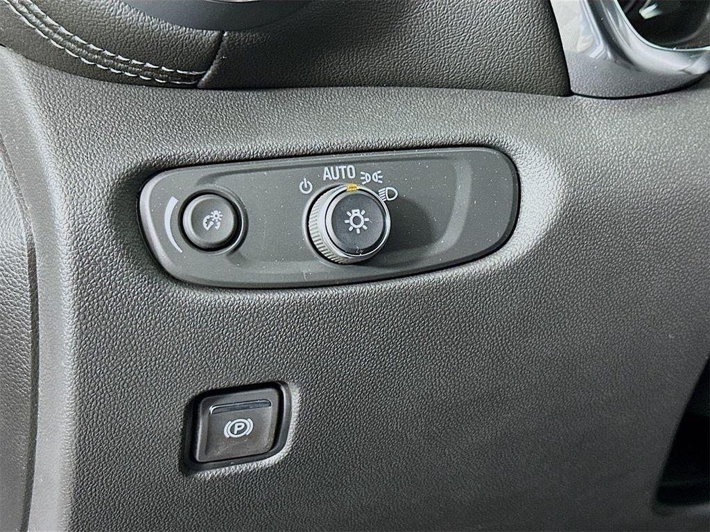 new 2025 Chevrolet Blazer car, priced at $35,838