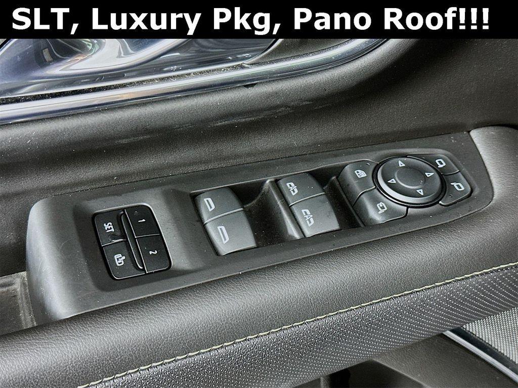 used 2023 GMC Yukon XL car, priced at $48,088