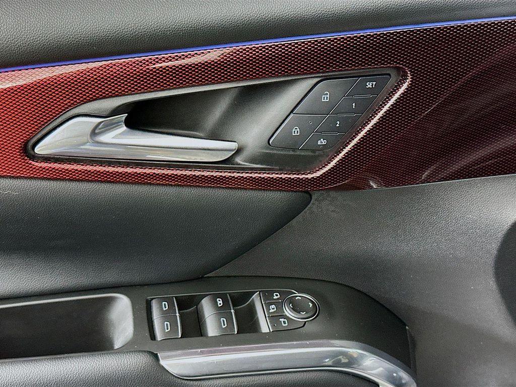 used 2025 Chevrolet Traverse car, priced at $47,628