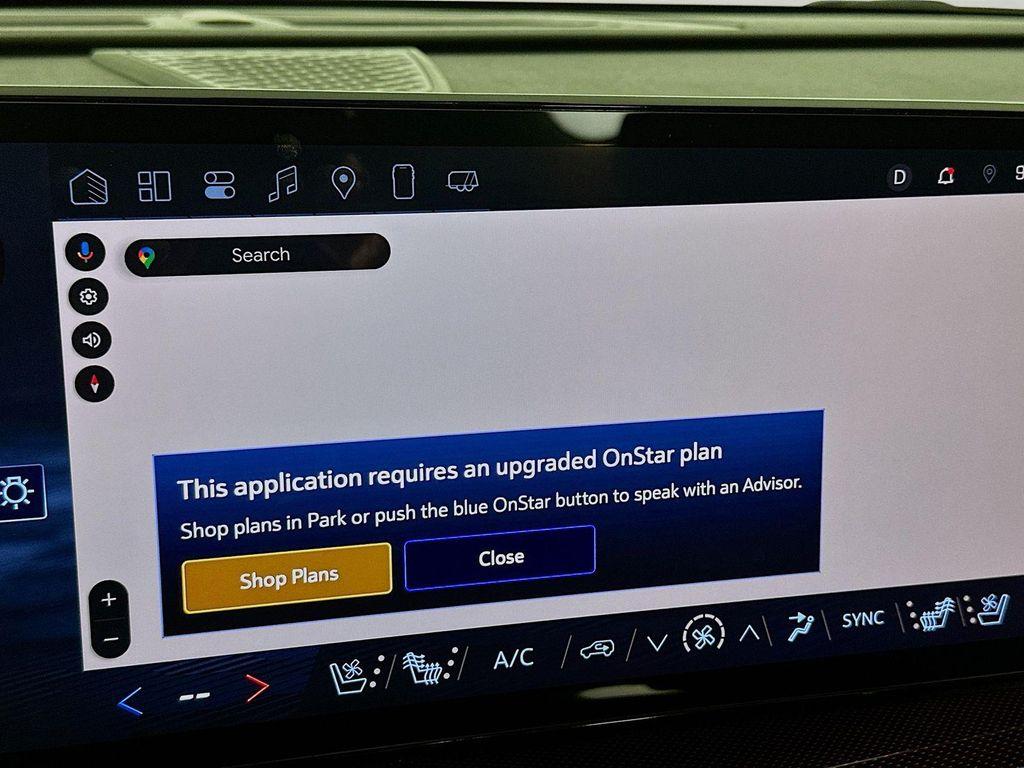 used 2025 Chevrolet Traverse car, priced at $47,628