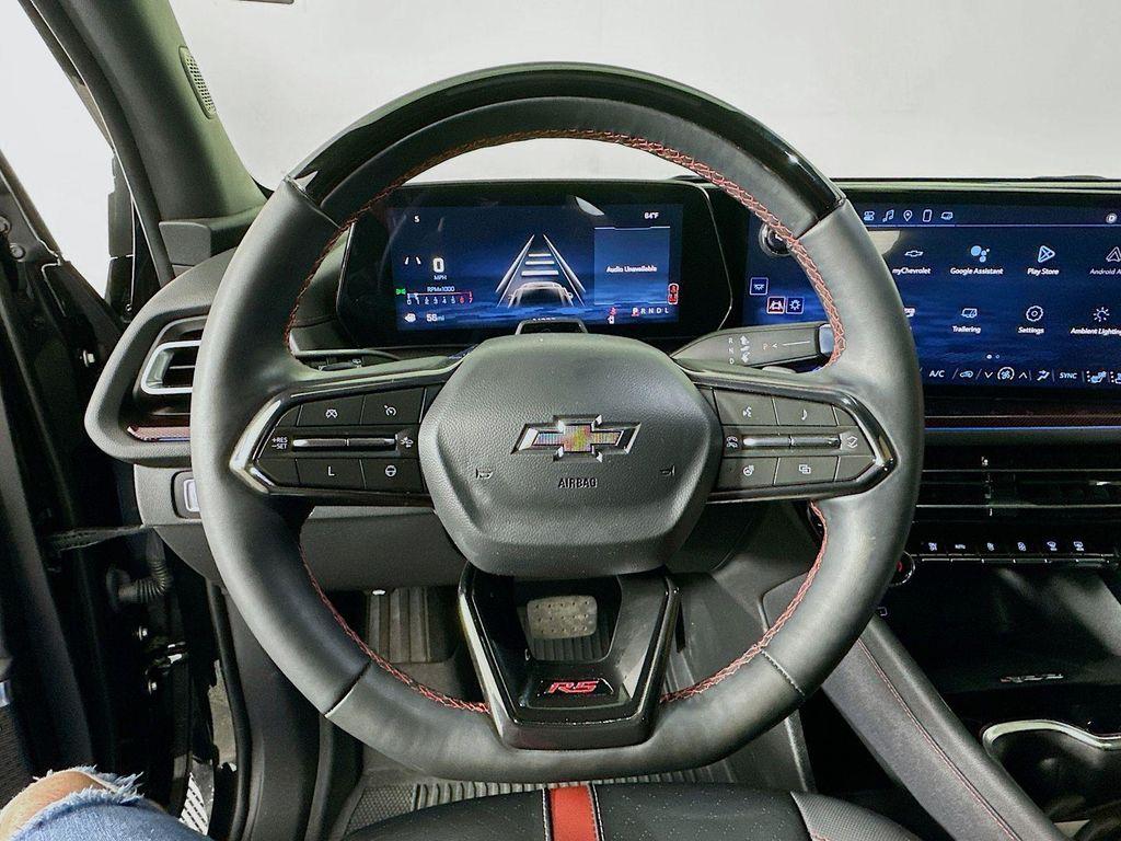 used 2025 Chevrolet Traverse car, priced at $47,628