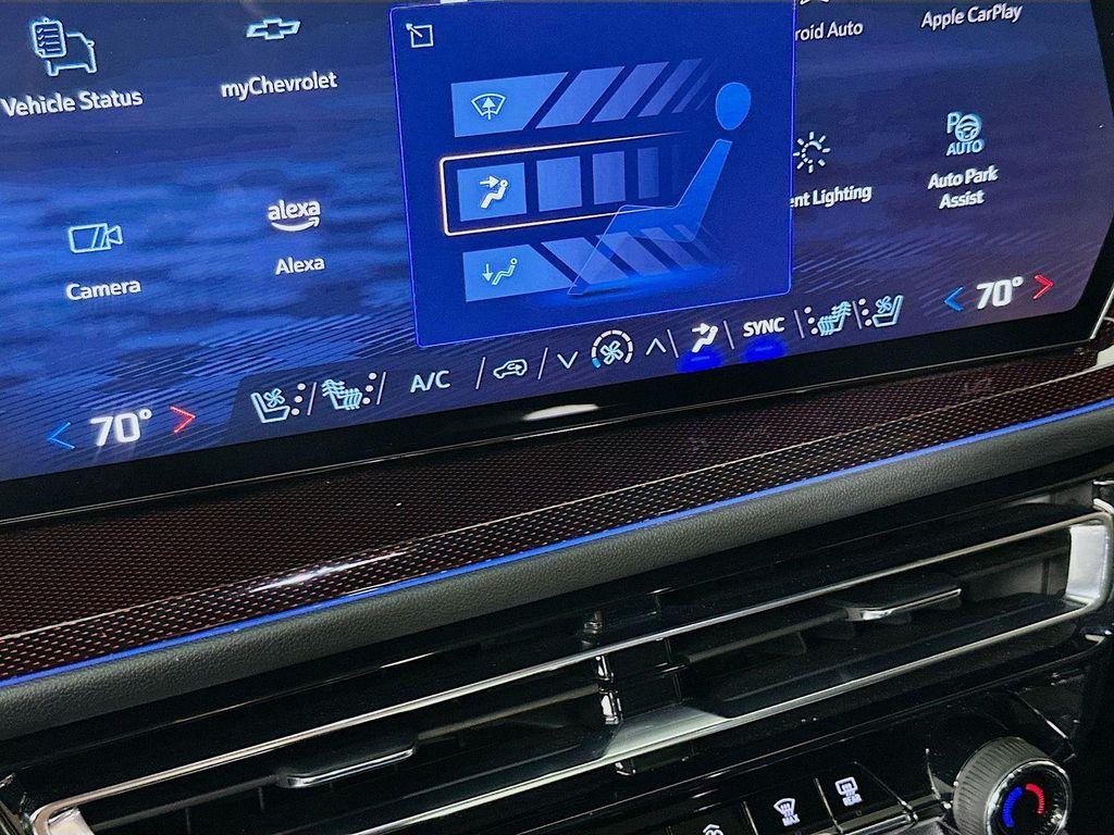 used 2025 Chevrolet Traverse car, priced at $47,628