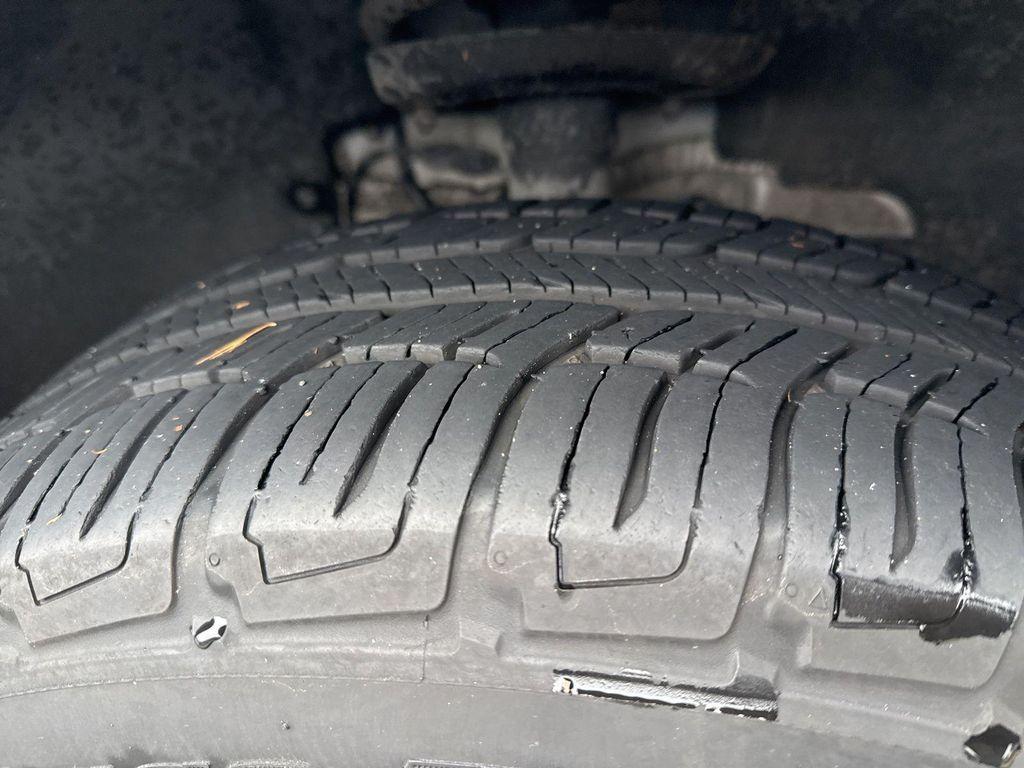 used 2016 Jeep Cherokee car, priced at $15,319