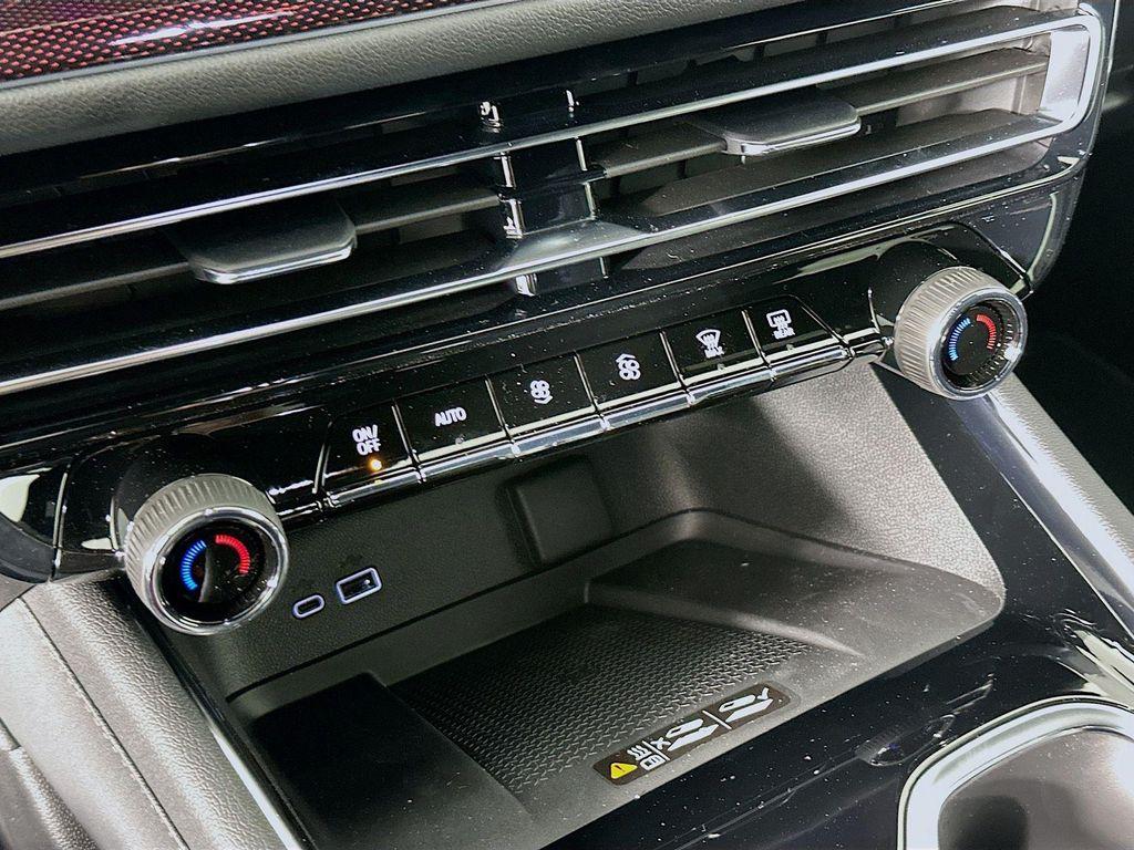 new 2026 Chevrolet Traverse car, priced at $52,922