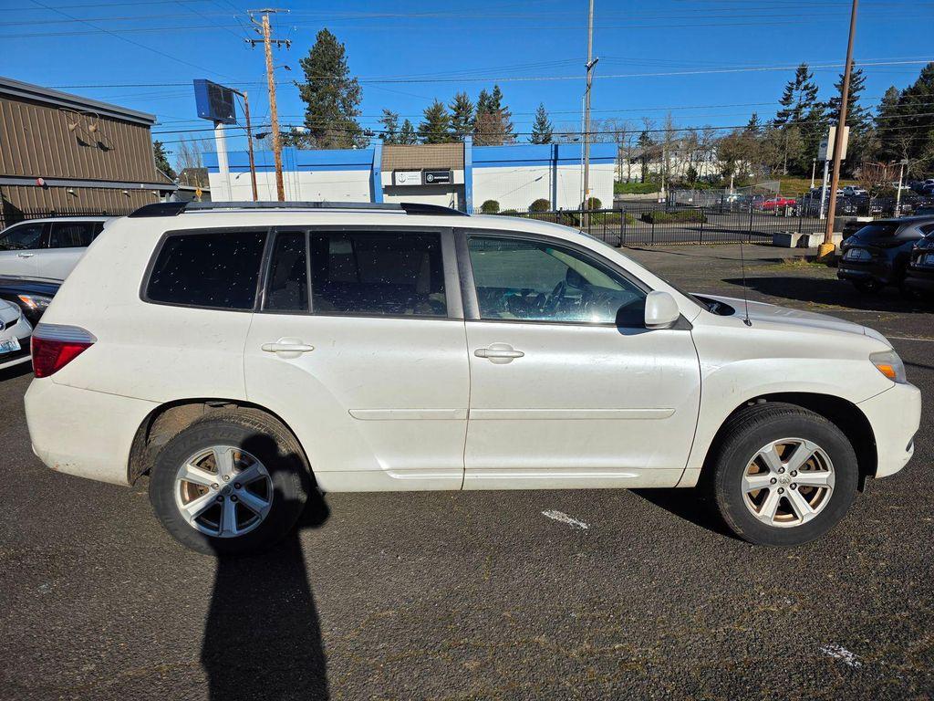 used 2010 Toyota Highlander car, priced at $9,453