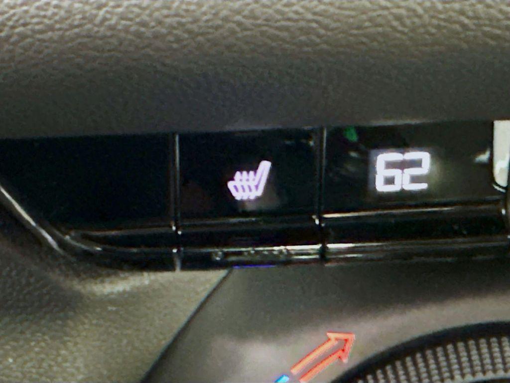 new 2025 Chevrolet Blazer car, priced at $31,247