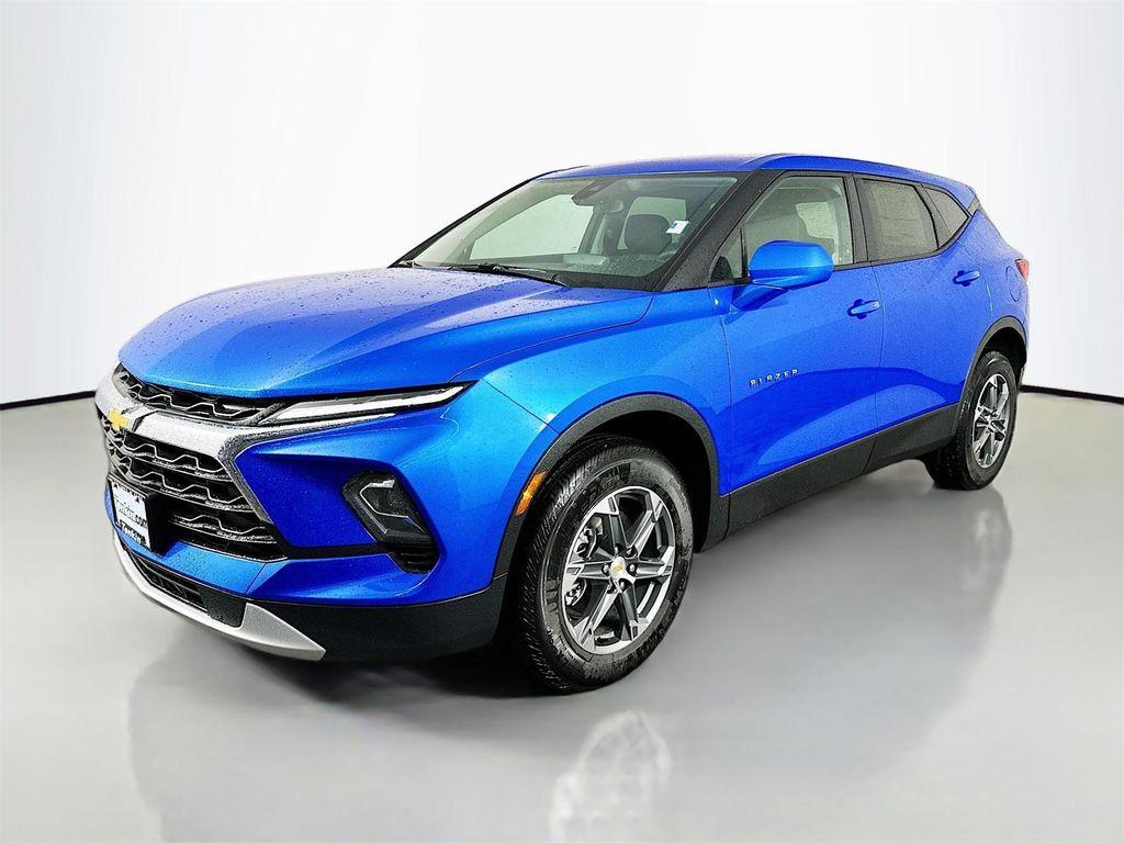 new 2025 Chevrolet Blazer car, priced at $31,446