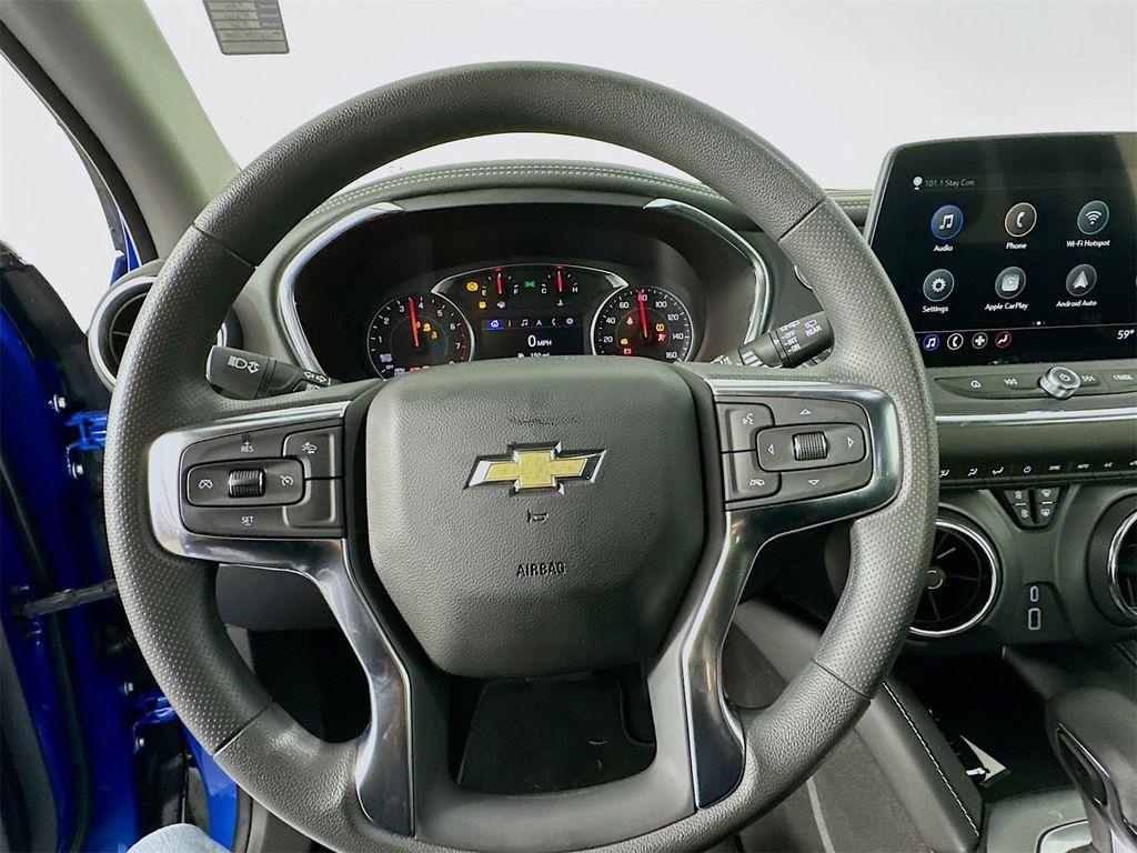 new 2025 Chevrolet Blazer car, priced at $31,446