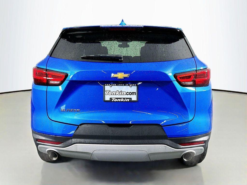 new 2025 Chevrolet Blazer car, priced at $31,247
