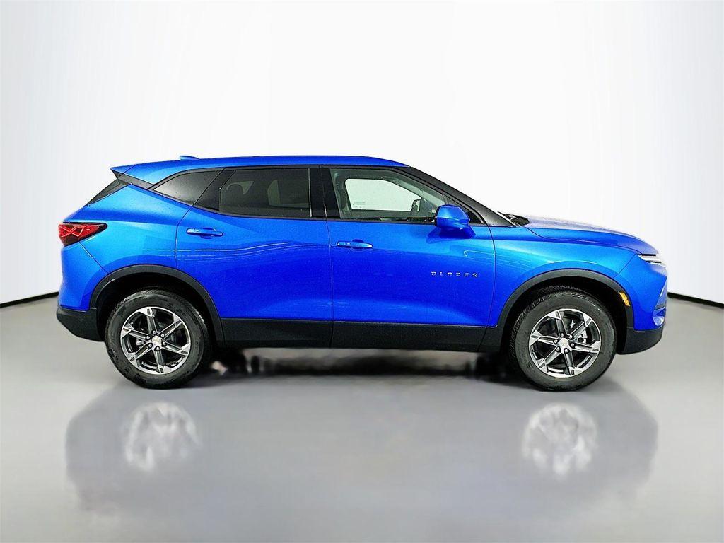 new 2025 Chevrolet Blazer car, priced at $31,446