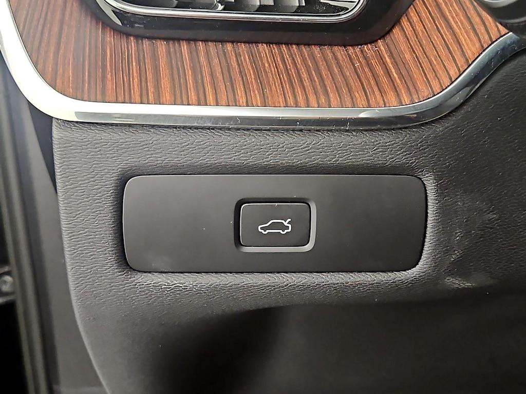 used 2023 Volvo XC60 car, priced at $32,998