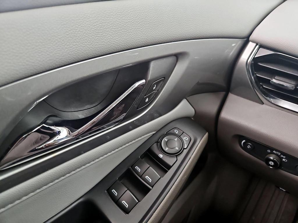 used 2021 Chevrolet Traverse car, priced at $24,998