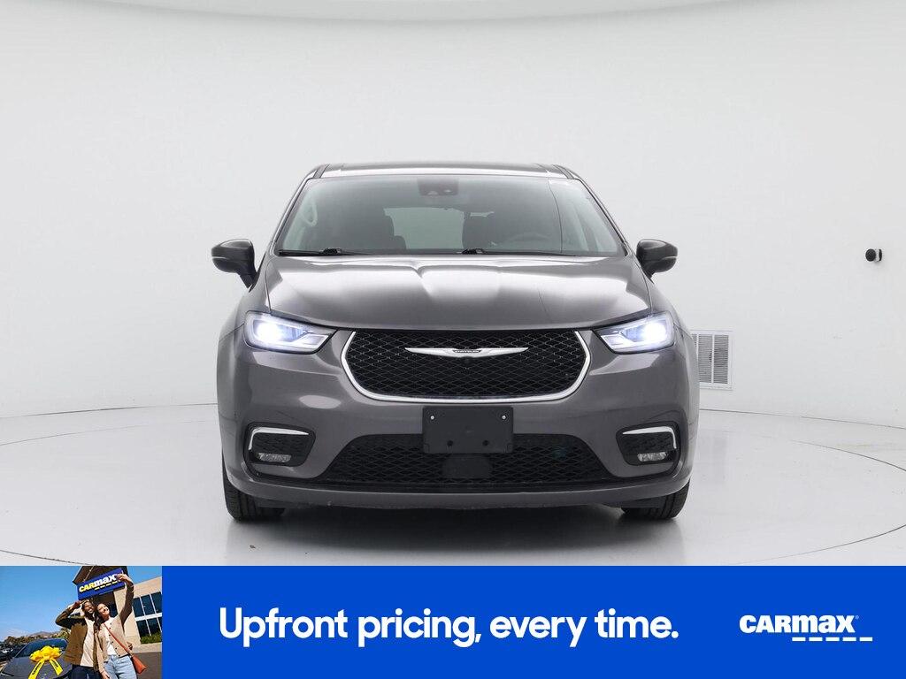 used 2023 Chrysler Pacifica car, priced at $25,998