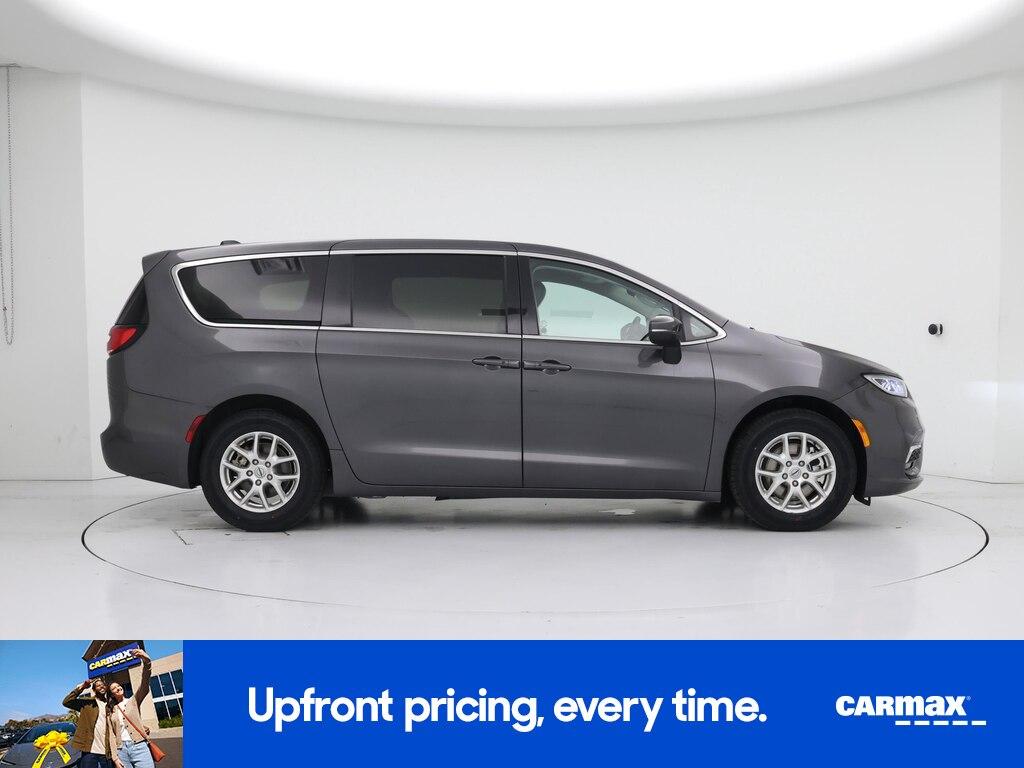 used 2023 Chrysler Pacifica car, priced at $25,998