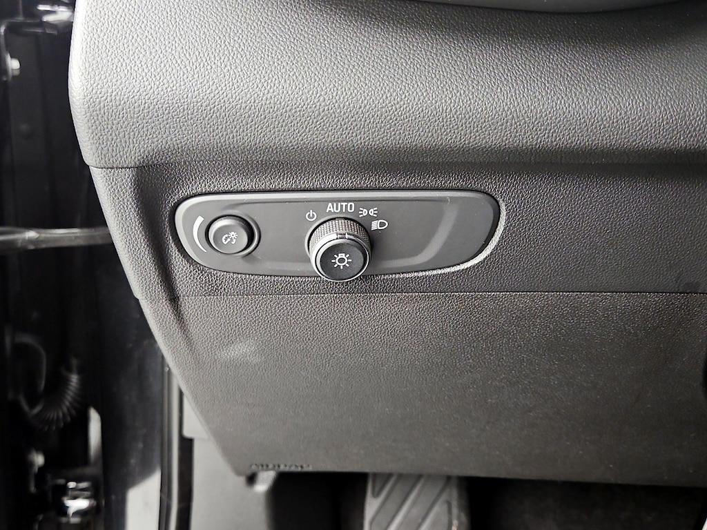 used 2023 Buick Envision car, priced at $26,998