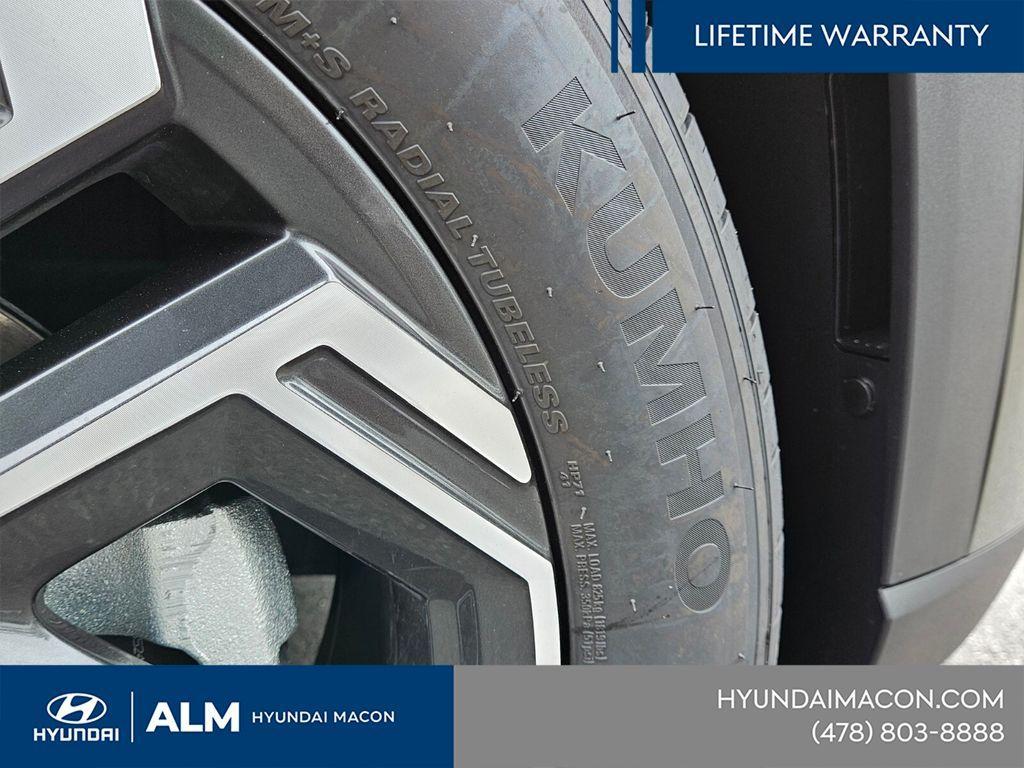 new 2025 Hyundai Tucson car, priced at $37,584