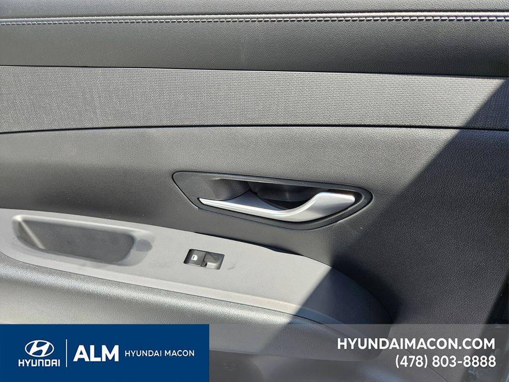 new 2025 Hyundai Tucson car, priced at $27,995