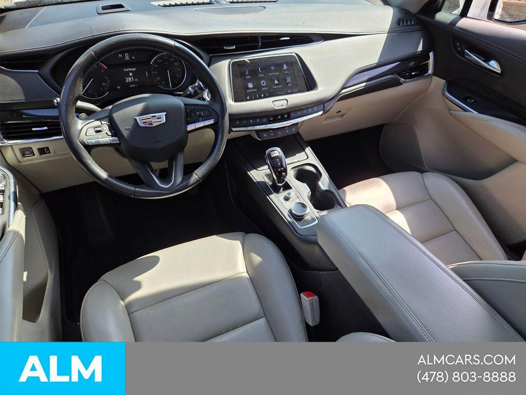 used 2023 Cadillac XT4 car, priced at $22,220