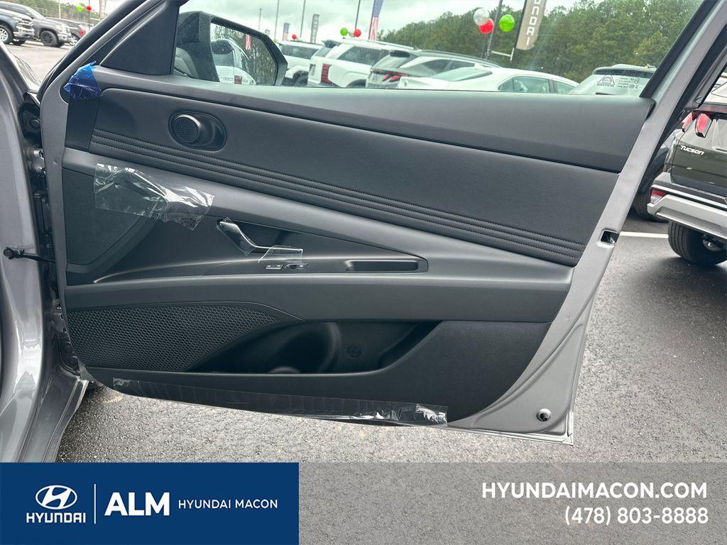 new 2025 Hyundai Elantra car, priced at $23,718