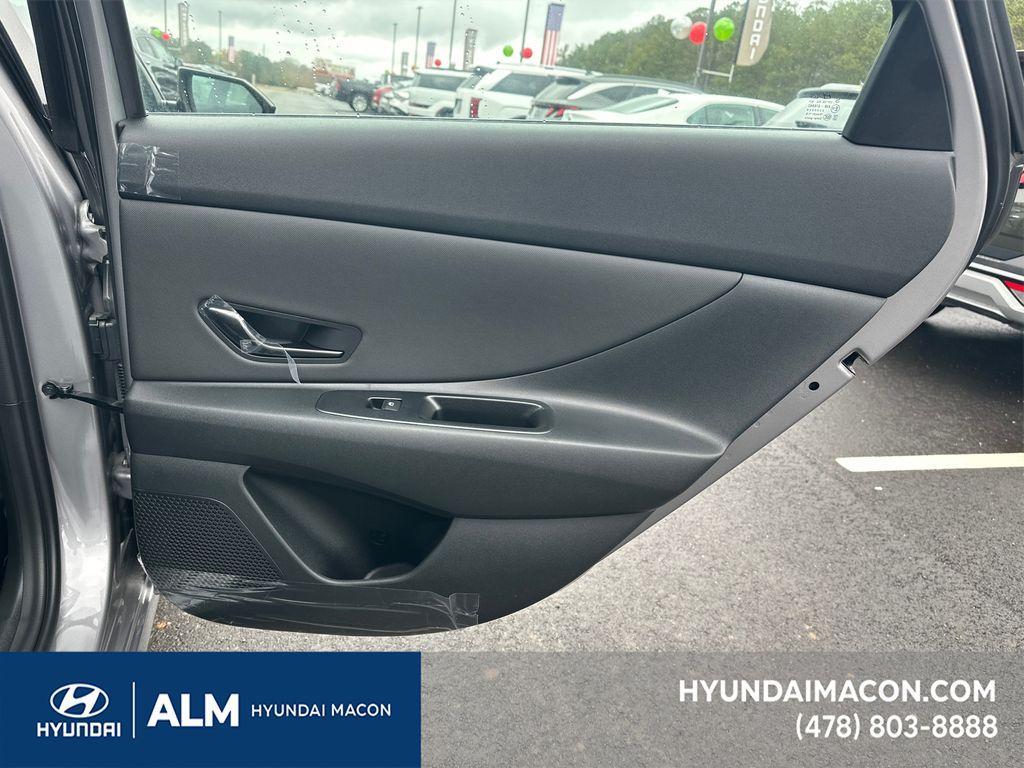 new 2025 Hyundai Elantra car, priced at $23,718