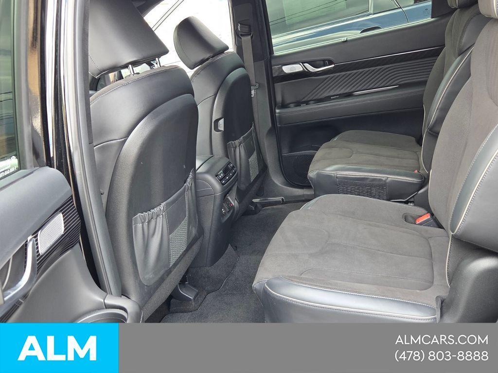 used 2025 Hyundai Palisade car, priced at $41,204