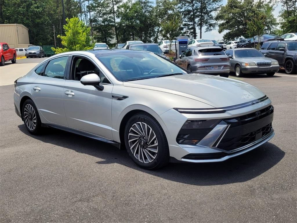 new 2025 Hyundai Sonata Hybrid car, priced at $35,319